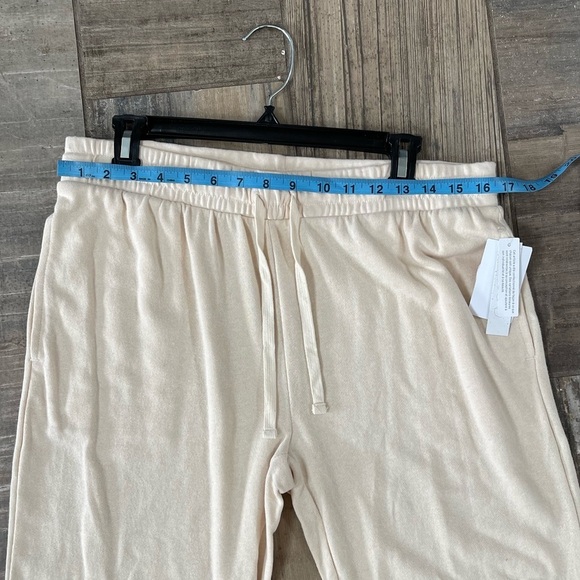 Abound cream joggers size medium - Picture 7 of 8